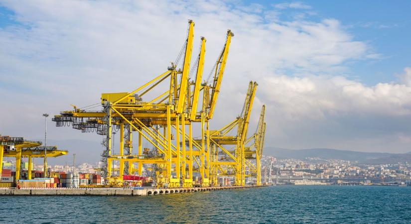 Vége a százéves átoknak: Magyarországnak újra lesz tengeri kijárata, megvan a dátum, mikor nyílik meg – videón az építkezés