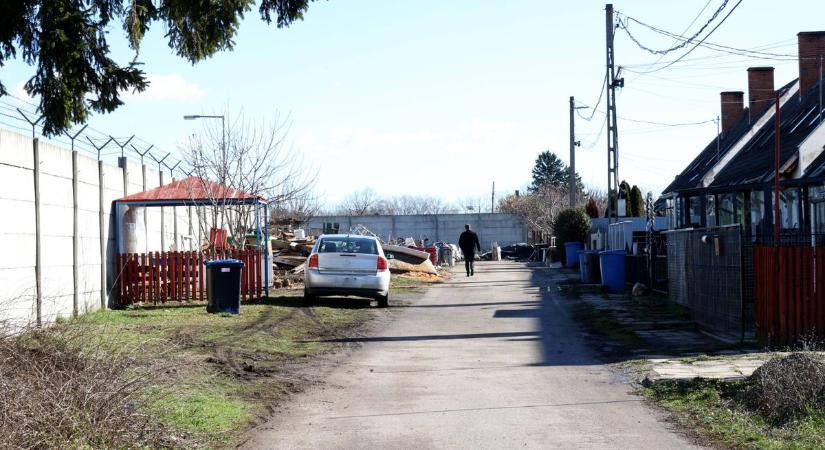 A helybéliek szerint egy ismeretlen rendszámú autó vitte el Szabinát