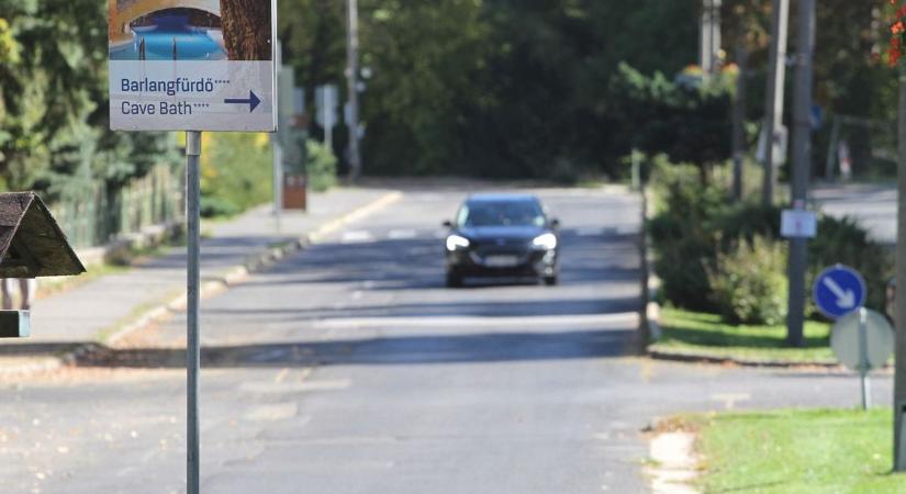 A mosolygós miskolci férfi, aki kilenc elfogatóparanccsal szerepel a legkeresettebb bűnözők között