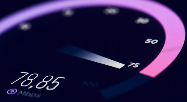 Beépített hálózati sebességmérőt kap a Windows 11