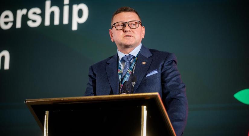 Zaluzsnij kitálalt: Ügynökök szállták meg a titkos bázisát, Zelenszkij stratégiája eleve hibás volt