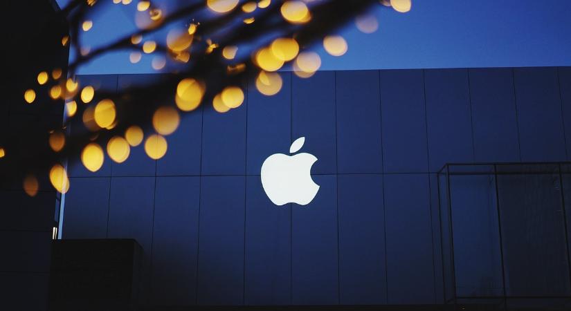 Az Apple rágyúr a mesterséges intelligenciára, három új termék is jöhet