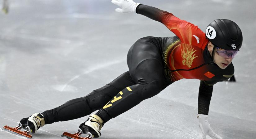 Nem Liu Shaoang olimpiája ez, címvédőként a hatodik helyen végzett 500 méteren
