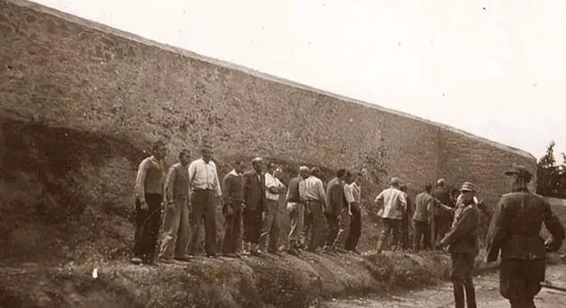 Soha nem látott fotók kerültek elő a nácik egyik legsúlyosabb görögországi mészárlásáról