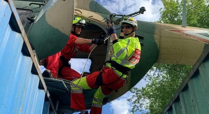 Önkéntesként kezdte el keresni a magyarországi eltűnteket, ma már családok százai hívják, amikor nincs kitől segítséget kérni