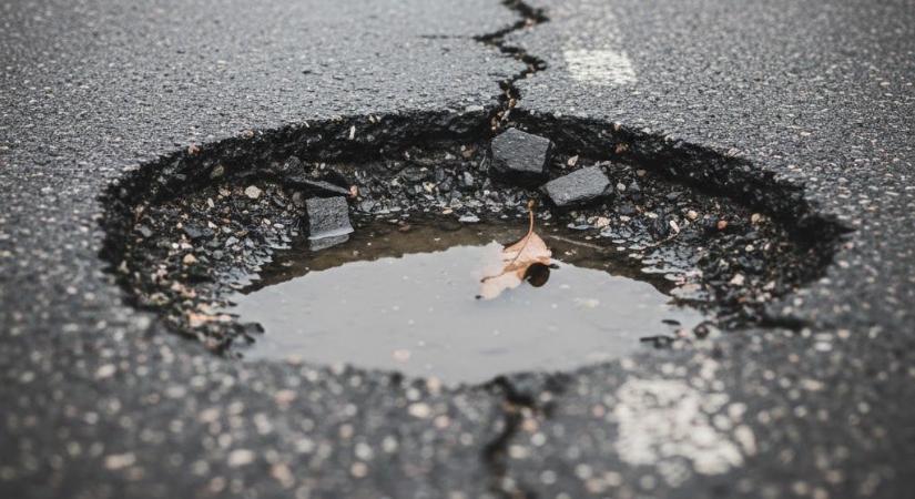 Még 2400 kátyú van Budapesten