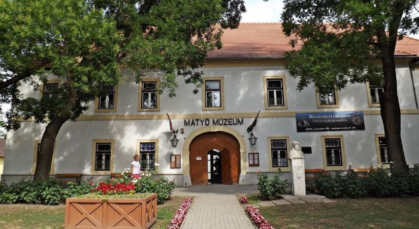 Matyó örökség - könyvbemutató a Matyó Múzeumban