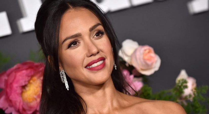 Jessica Alba válás után: új pasijával ünnepelt