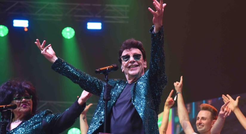 Egész alakos szobrot emelnek Fenyő Miklósnak