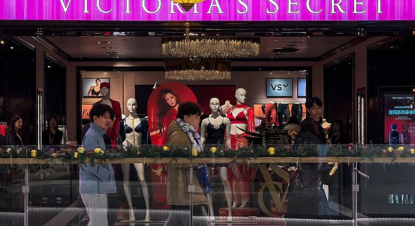 „Naiv és ostoba voltam” - megszólalt a divatvilág ikonja az Epstein-ügyben