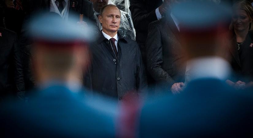 Összeomlás felé száguld az orosz gazdaság? Bezárnak a boltok, éttermek