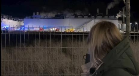 Ezért riasztották a tűzoltókat és a mentőket a debreceni akkumulátorfólia-gyárhoz