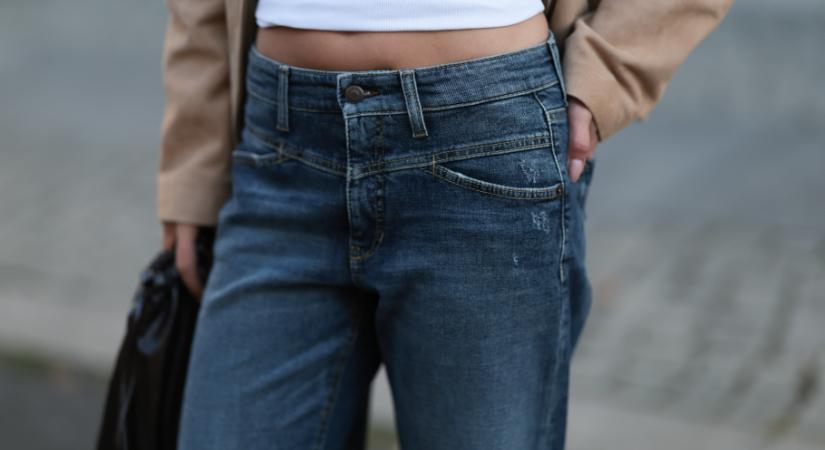 Ez az elfeledett farmertrend visszatér 2026 tavaszán, így viselheted stílusosan