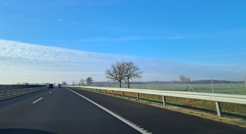 Útlezárások és közműmunkák Miskolcon – fokozott óvatosságot kérnek a közlekedőktől