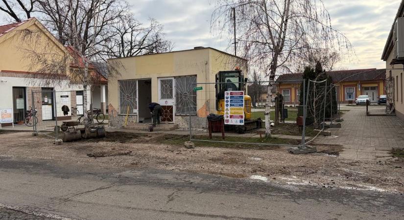 Munkagépektől hangos a hajdú-bihari település - több ponton is elkezdődtek a fejlesztések!