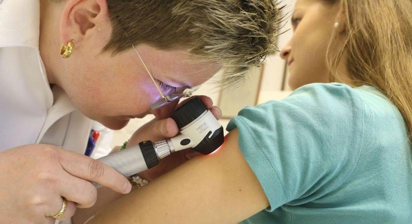 Kirúg a főnök, ha táppénz alatt kimozdulsz? Sokan nem tudják ezt a nagyon alap munkahelyi szabályt!