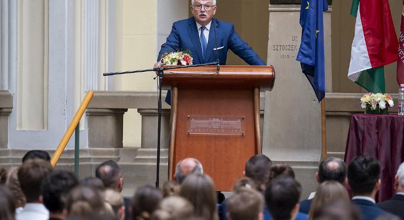 Hernádi kifakadt: „Ettől a hajam égnek áll”