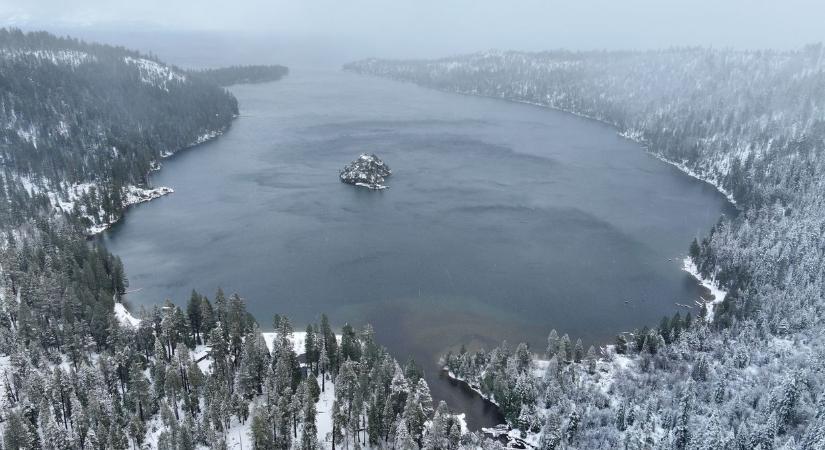 Nyolc sítúrázó meghalt, amikor lavina sodorta el a csoportjukat Kaliforniában
