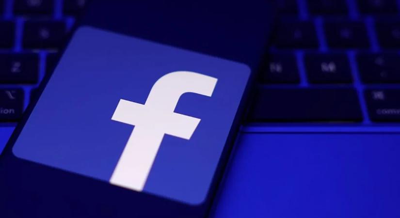 Itt a Facebook magyar sztárja, milliókat varázsolt el az iskolás kisfiú