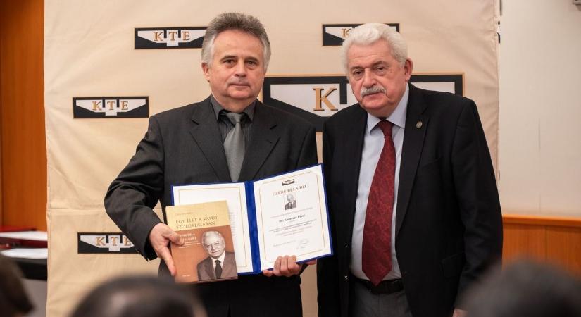 Kalocsai Péter rangos országos elismerést kapott