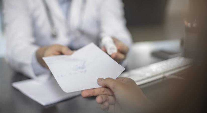 Emelkedik a betegek személyi kedvezménye 2026-ban