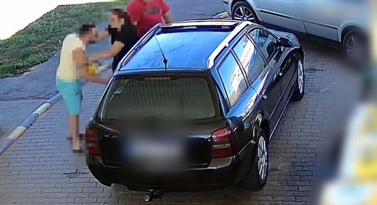 Balhé a benzinkúton