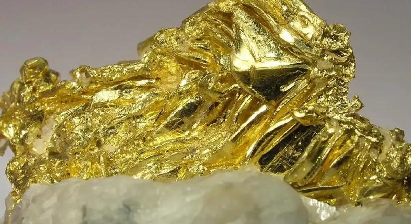 Történelmi felfedezés: Több ezer tonna aranyat fedeztek fel több mint 1900 méteres magasságban