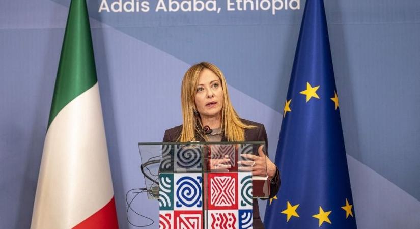 Meloni teljesen kiakadt: a bírósági ítélet szerint az olasz államnak finanszíroznia kell az illegális migrációt