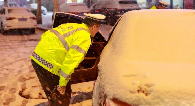 Mindenkit figyelmeztet a rendőrség: enélkül ma inkább ne indulj el