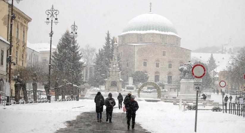 Ez bizony minket sem kímél: hófúvást és intenzív havazást jósolnak térségünkre, látványos animáción a ciklon betörése