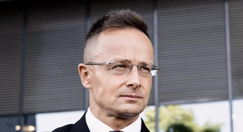 Szijjártó Péter: három magyar konzul lesz jelen a Ferencváros-Ludogorec futballmérkőzés helyszínén
