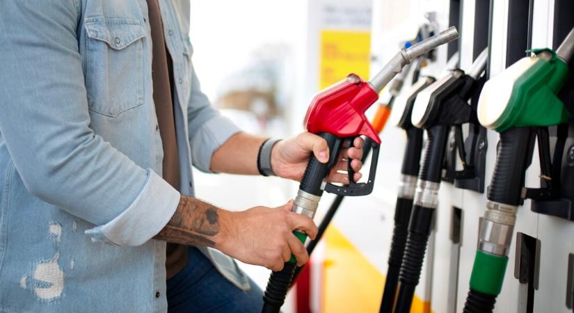 Friss üzemanyagárak: befagyott a benzin és a gázolaj ára, de az autópályákon nagy pofonba futhatsz