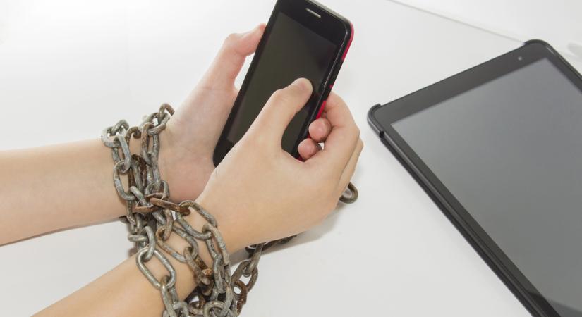 Szabadulás a telefonfüggőségből