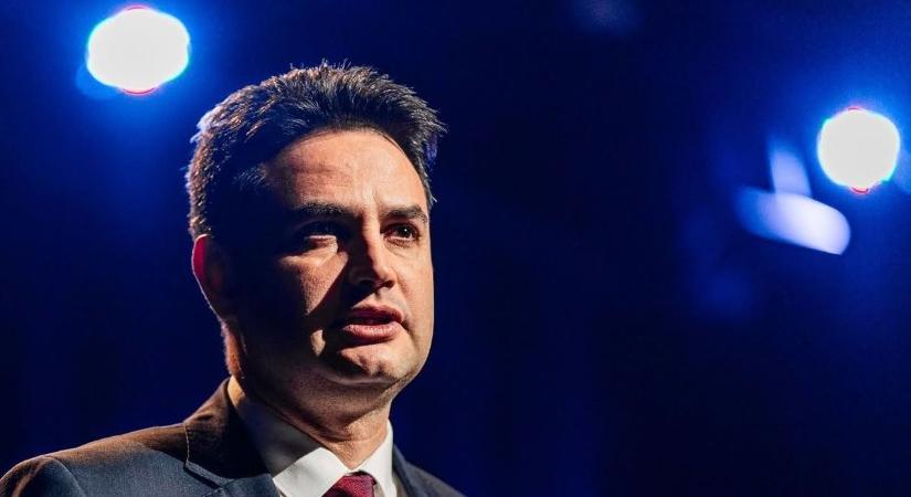 Márki-Zay Pétert Tóni fizeti?