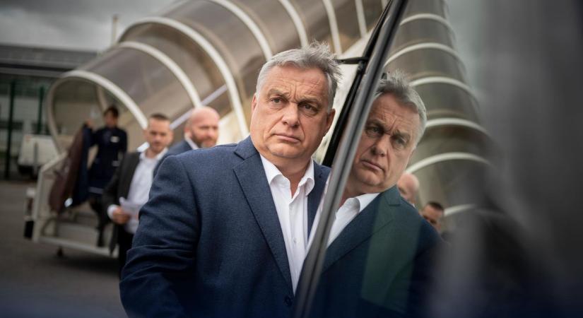Orbán Viktor: Világjárás - büfékocsi