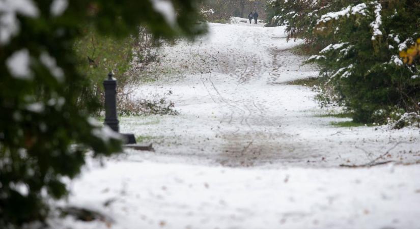 Kemény mínuszok kísérik a havazást, mindenkit figyelmeztet a rendőrség!