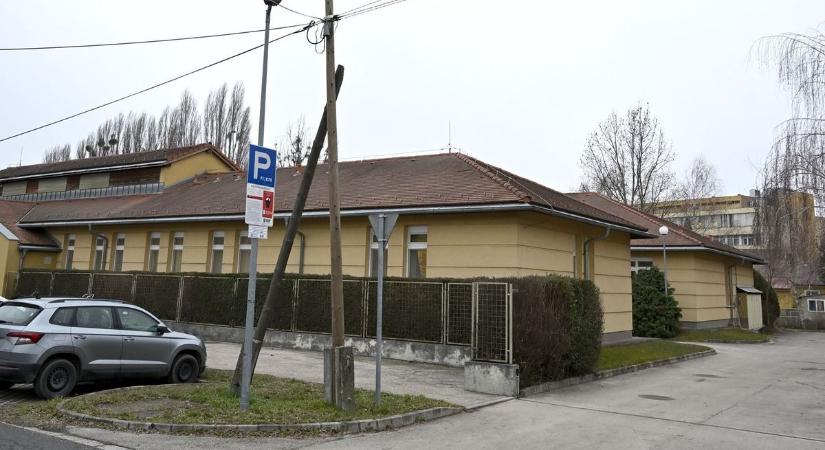 Munkahelyi bölcsőde nyílna a kórház dolgozóinak