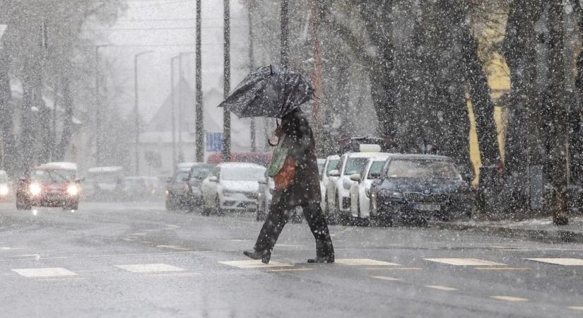 Mindenki fedezékbe? Az utóbbi évek egyik legintenzívebb havazása érkezik, akár 30 cm hó is hullhat!