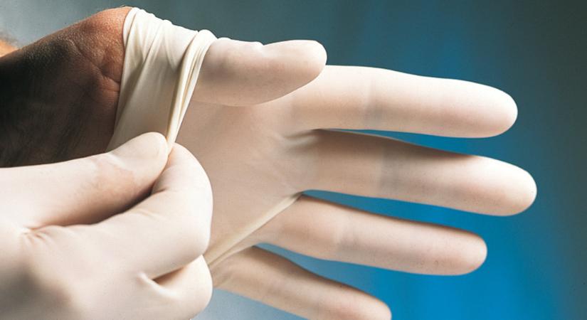 Csilipaprikás fertőtlenítőszerrel vizsgált a volt börtönorvos