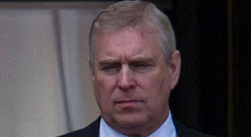Itt a legújabb botrány: őrizetbe vették András volt yorki herceget, a brit uralkodó öccsét
