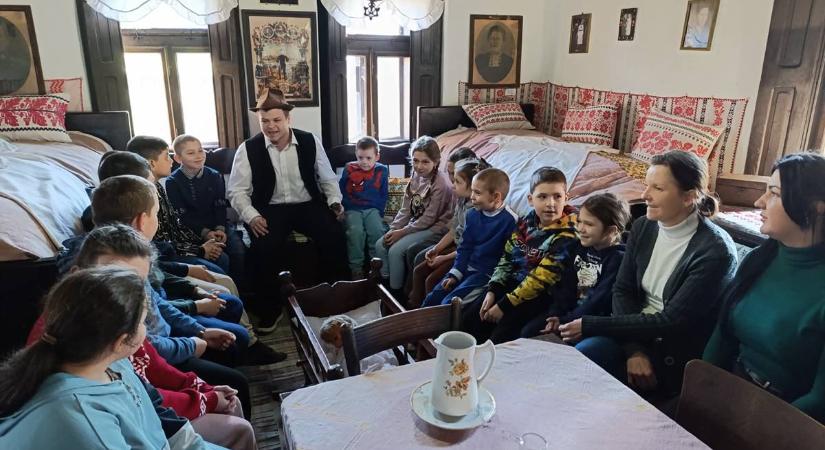 Farsang farka a Nagyberegi Tájházban - A mesemondás varázsa