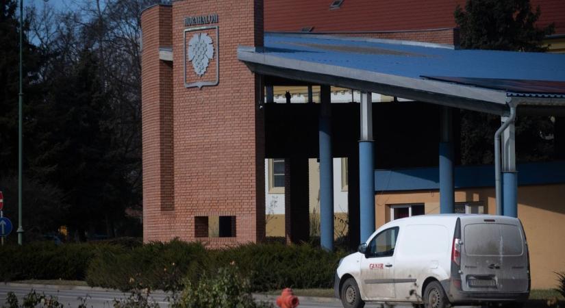 Korszerűbb környezet fogadja az utasokat Mórahalmon