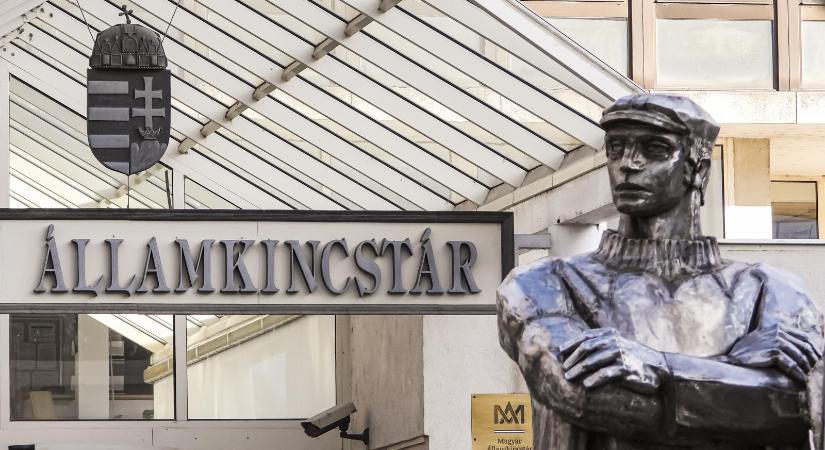 Elszabadult az adósságvonat Magyarországon, az Orbán-kormány az alkotmány alól is keresett egy kibúvót