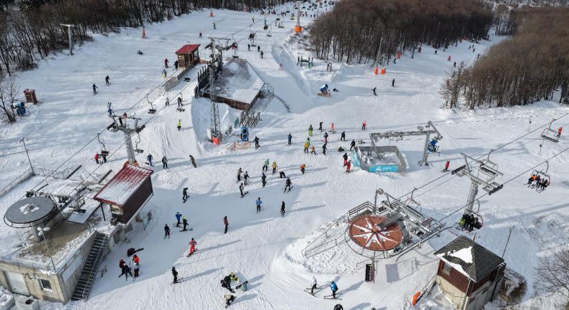 3 magyar sípálya, ahol még most is felcsatolhatja a talpakat