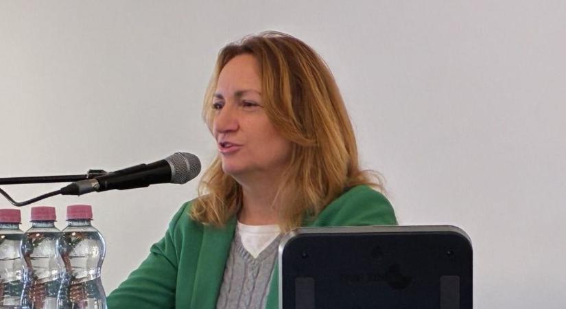 Sokba kerülhet a Tiszának az agresszív titkolózás: Bujdosó Andrea lemondását követeli Menczer Tamás (VIDEÓ)