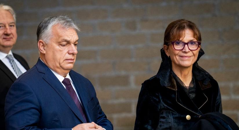 Kínos baki a repülőn, Orbán Viktor és a felesége olyat tettek, amit még évekig emlegetni fognak