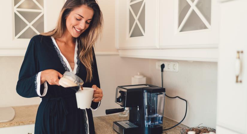 Hogyan vízkőtelenítsd a kávéfőzőt: A szakértő erre a 3 gyakori hibára figyelmeztet!
