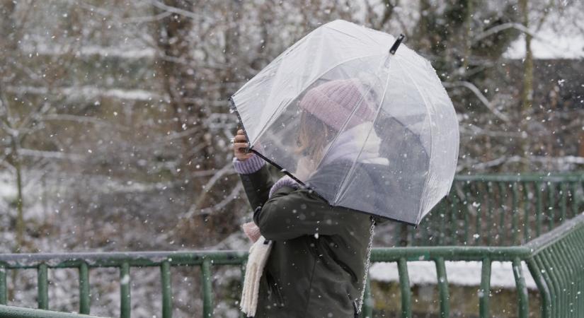 Hétvégi időjárás: marad a csapadékos, téli idő – itt lehet havazás