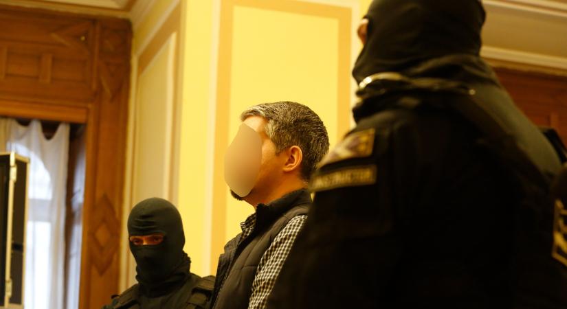 „Lemosta magáról a lány vérét..." - így követte el a rémtettet az angyalföldi gyilkos