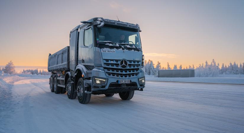 Extrém fagyban tesztelték a Mercedes-Benz újdonságát